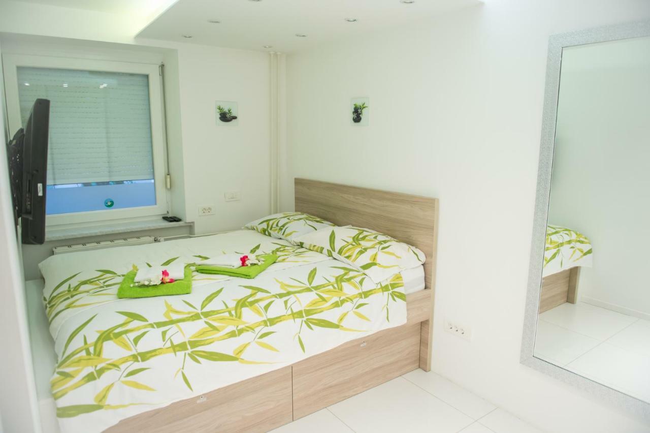 First Floor Flat (Adults Only) Apartamento Liubliana Exterior foto